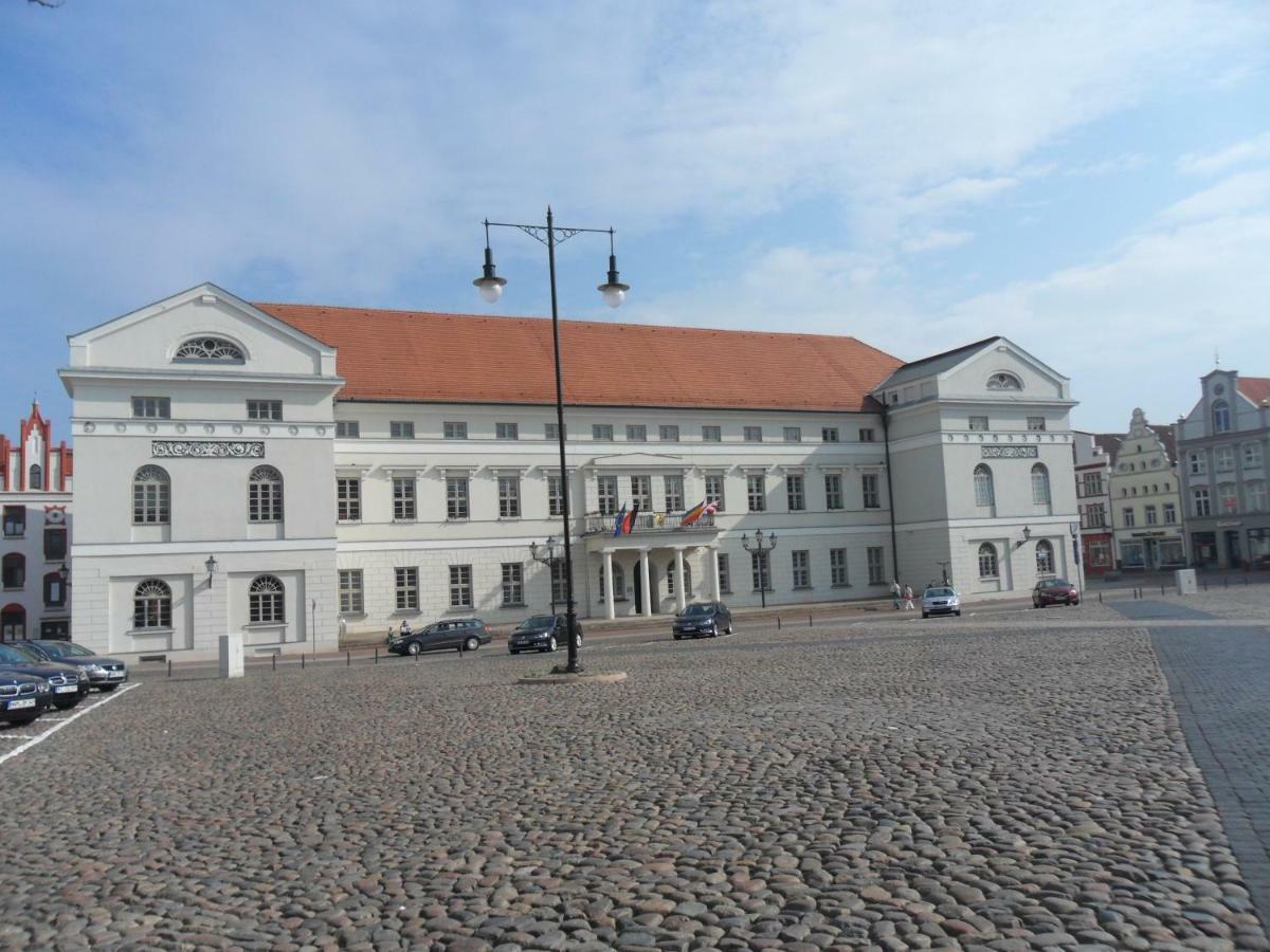 Stadtvilla Bruegemann Mit Terrasse & Parkplatz - Abc136 By AbcWißmar Exteriér fotografie